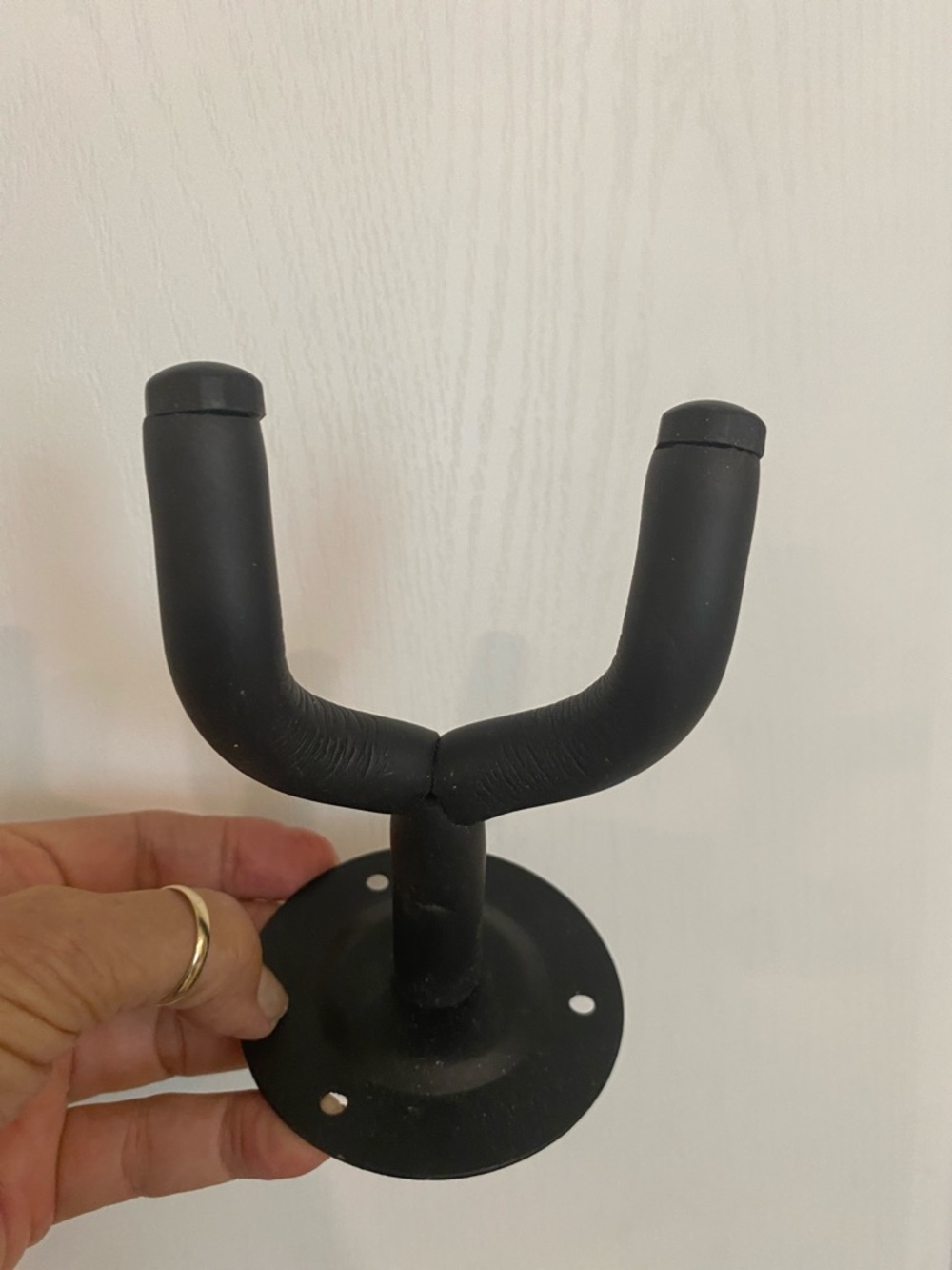 SET OF 6 GUITAR WALL MOUNTS  Heavy Duty Double Prong